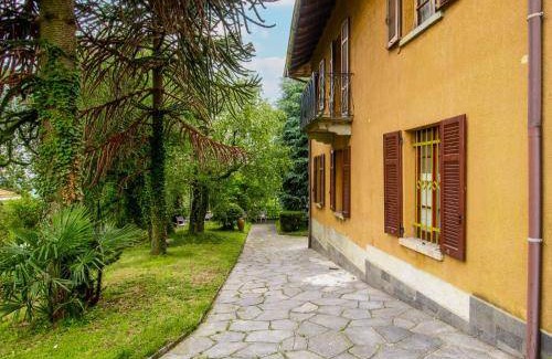 Tavernerio Apartment | 100 m² Apartment ∙ 2 bedrooms ∙ 4 guests