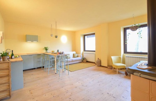 Solto Collina House | 100 m² Maisonette ∙ 1 bedroom ∙ 6 guests