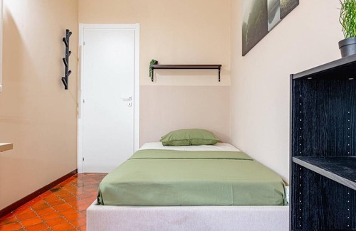 Gallaratese Resort | 100 m² Private room ∙ 1 bedroom ∙ 1 guest