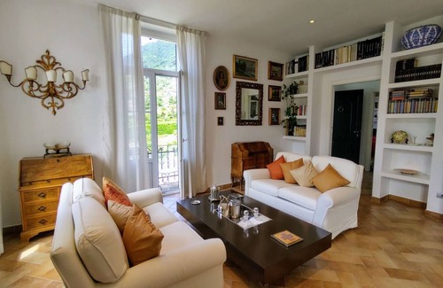 Azzano Villa | 100 m² Villa ∙ 1 bedroom ∙ 5 guests