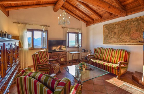 Colmegna House | 110 m² House ∙ 2 bedrooms ∙ 6 guests