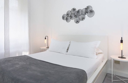 Porta Genova Apartment | 120 m² Apartment ∙ 4 bedrooms ∙ 10 guests