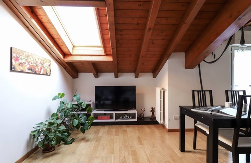 Villasanta Apartment | 120 m² Apartment ∙ 2 bedrooms ∙ 4 guests