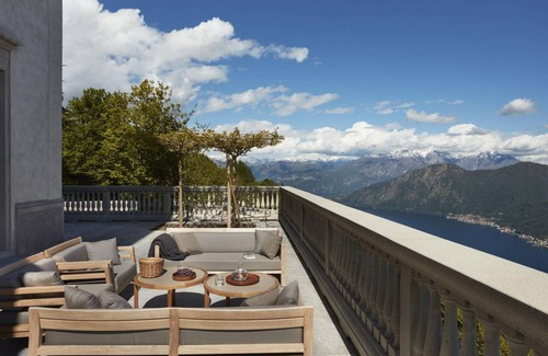 Pigra Villa | 1230 m² Villa ∙ 8 bedrooms ∙ 14 guests