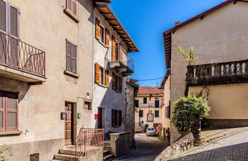 Claino Con Osteno House | 130 m² House ∙ 1 bedroom ∙ 5 guests
