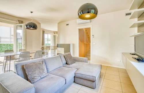 Raffa House | 130 m² House ∙ 3 bedrooms ∙ 6 guests