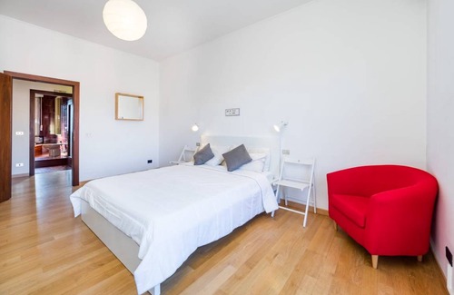 Calvairate Apartment | 140 m² Apartment ∙ 2 bedrooms ∙ 5 guests