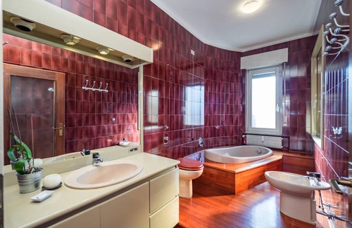 Calvairate Apartment | 140 m² Apartment ∙ 2 bedrooms ∙ 5 guests