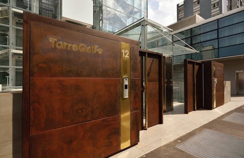 Centro Direzionale Apartment | 147 m² Apartment ∙ 3 bedrooms ∙ 8 guests