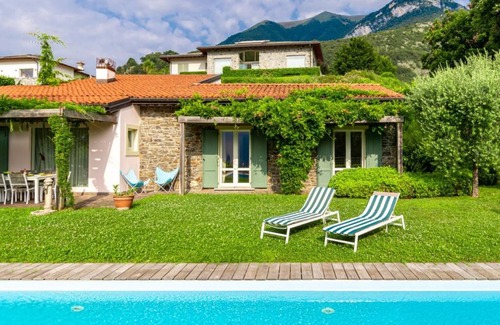 Cadenabbia House | 150 m² House ∙ 2 bedrooms ∙ 6 guests