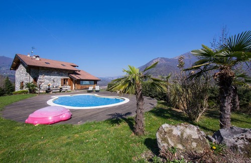 Occagno Villa | 150 m² Villa ∙ 4 bedrooms ∙ 8 guests