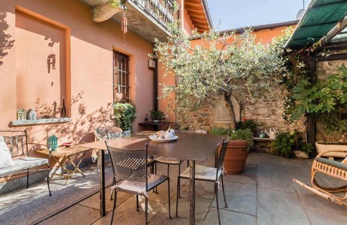 Somma Lombardo Bed & Breakfast | 16 m² Bed and breakfast ∙ 2 guests