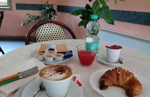 Peschiera Borromeo Hotel | 16 m² Motel ∙ 2 guests