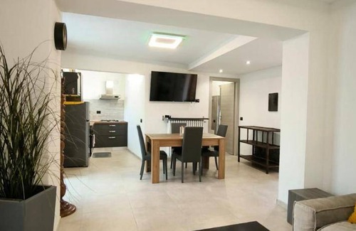 Azzano San Paolo Apartment | 160 m² Apartment ∙ 3 bedrooms ∙ 6 guests