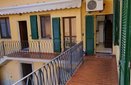 Azzano San Paolo Apartment | 160 m² Apartment ∙ 3 bedrooms ∙ 6 guests