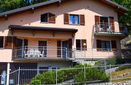 Brezzo di Bedero House | 160 m² House ∙ 5 bedrooms ∙ 12 guests