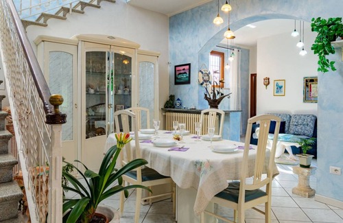 Porto Ceresio House | 160 m² House ∙ 1 bedroom ∙ 7 guests