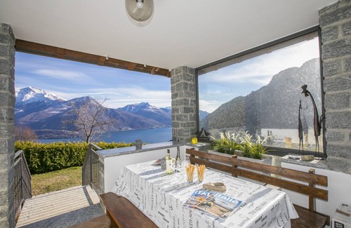 Germasino Villa | 160 m² Villa ∙ 3 bedrooms ∙ 8 guests