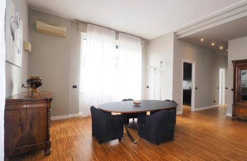 Varesine Apartment | 180 m² Apartment ∙ 3 bedrooms ∙ 8 guests