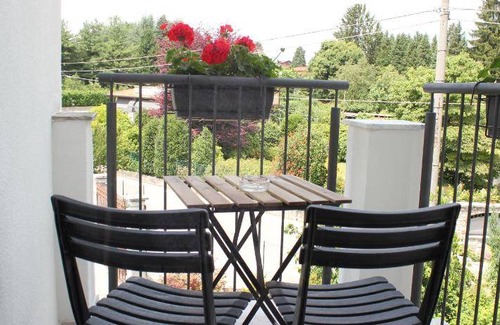 Travedona-Monate Bed & Breakfast | 200 m² Bed and breakfast ∙ 3 bedrooms ∙ 11 guests