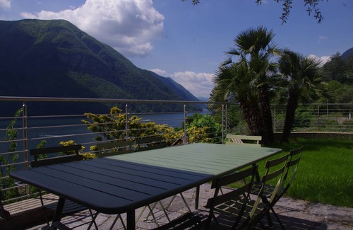 Cressogno House | 200 m² House ∙ 3 bedrooms ∙ 6 guests
