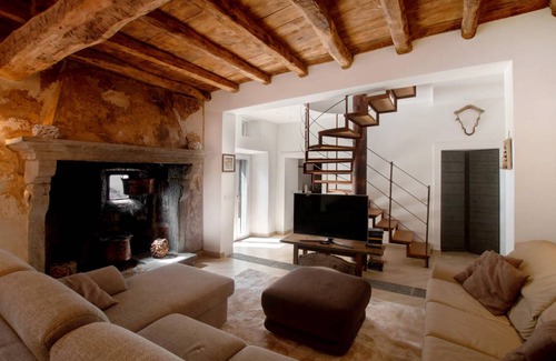 Naggio House | 200 m² House ∙ 3 bedrooms ∙ 6 guests