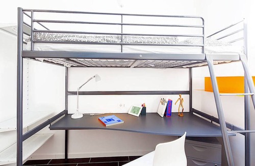 Bovisa Resort | 200 m² Private room ∙ 1 bedroom ∙ 1 guest