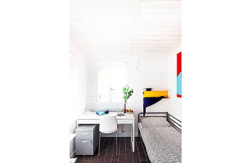 Bovisa Resort | 200 m² Private room ∙ 1 bedroom ∙ 1 guest