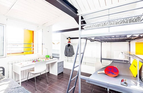 Bovisa Other | 200 m² Shared room ∙ 1 bedroom ∙ 1 guest