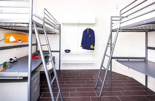 Bovisa Other | 200 m² Shared room ∙ 1 bedroom ∙ 1 guest