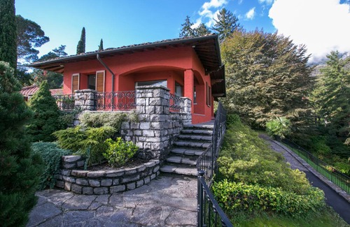 Cadenabbia Resort | 240 m² Luxury rental ∙ 6 bedrooms ∙ 12 guests