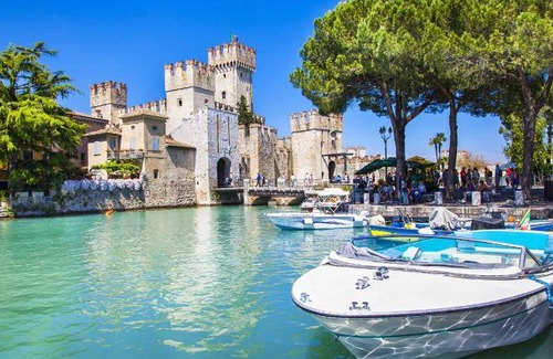 Sirmione Bed & Breakfast | 25 m² Bed and breakfast ∙ 3 guests