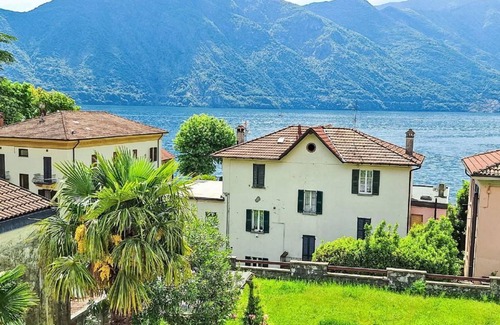Azzano Apartment | 250 m² Apartment ∙ 8 guests