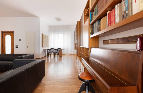 Zona Lancetti Apartment | 250 m² Apartment ∙ 3 bedrooms ∙ 8 guests