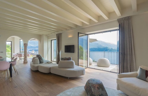 Gravedona Villa | 250 m² Villa ∙ 3 bedrooms ∙ 6 guests