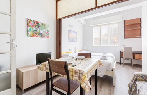 Calvairate Apartment | 28 m² Apartment ∙ 10 bedrooms ∙ 2 guests