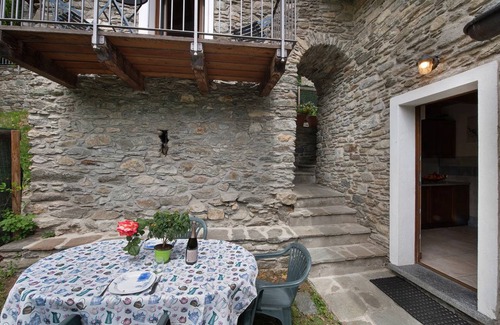 Dosso del Liro Apartment | 30 m² Studio flat ∙ 2 guests