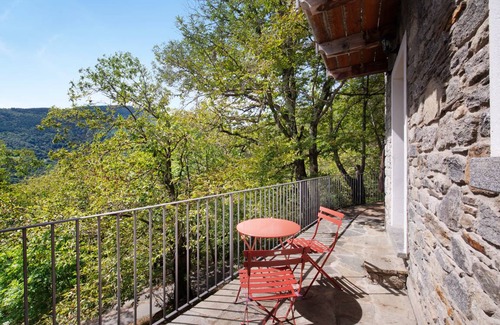 Dosso del Liro Apartment | 30 m² Studio flat ∙ 3 guests