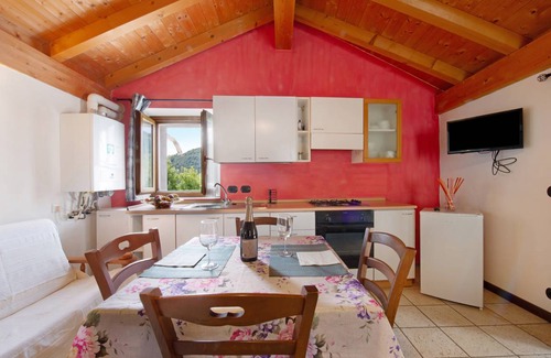 Dosso del Liro Apartment | 30 m² Studio flat ∙ 3 guests