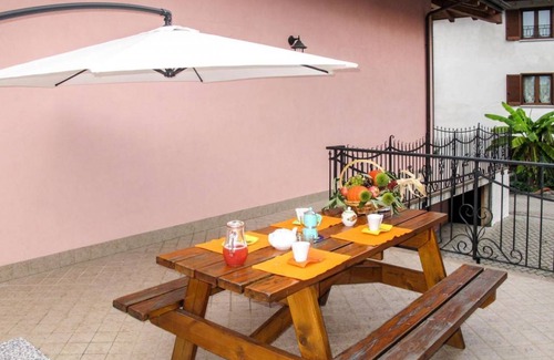 Colico Piano Apartment | 300 m² Apartment ∙ 4 bedrooms ∙ 10 guests
