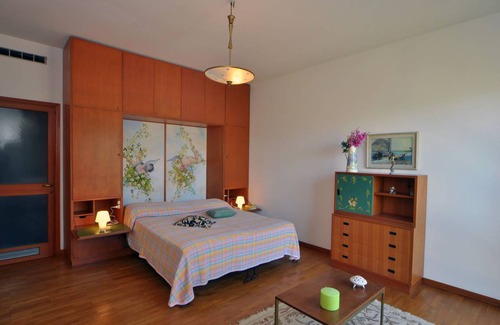 Sale Marasino Villa | 300 m² Villa ∙ 2 bedrooms ∙ 6 guests