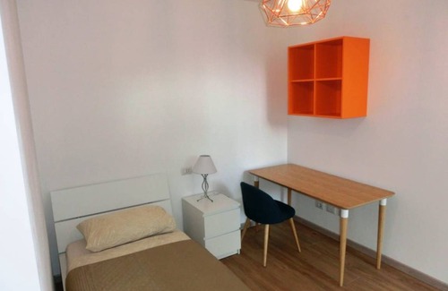 Cologno Monzese Resort | 350 m² Private room ∙ 1 bedroom ∙ 1 guest