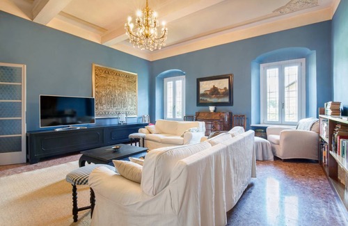 Volta Mantovana Villa | 350 m² Villa ∙ 6 bedrooms ∙ 12 guests