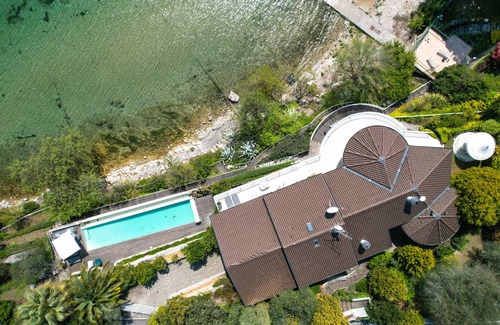 Manerba del Garda Villa | 350 m² Villa ∙ 4 bedrooms ∙ 8 guests