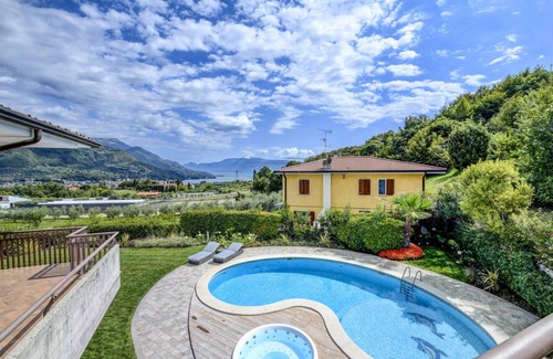 Cunettone-villa Villa | 350 m² Villa ∙ 5 bedrooms ∙ 10 guests