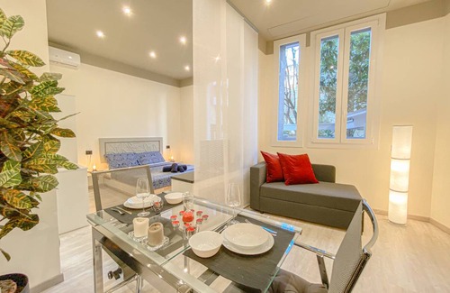 Centro Direzionale Apartment | 38 m² Apartment ∙ 4 guests