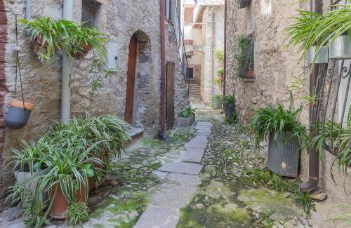 Carate Urio Apartment | 40 m² Apartment ∙ 1 bedroom ∙ 2 guests
