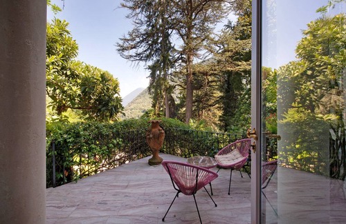Dizzasco Villa | 450 m² Villa ∙ 3 bedrooms ∙ 5 guests