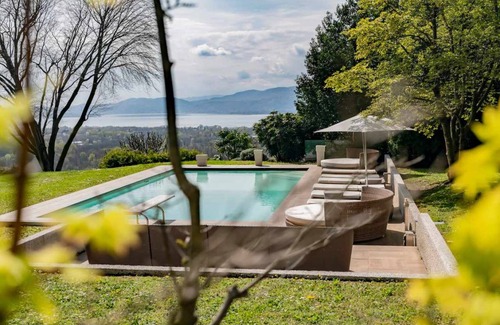 Besozzo Villa | 465 m² Villa ∙ 6 bedrooms ∙ 12 guests