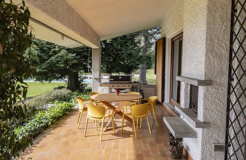 Besozzo Villa | 465 m² Villa ∙ 6 bedrooms ∙ 12 guests
